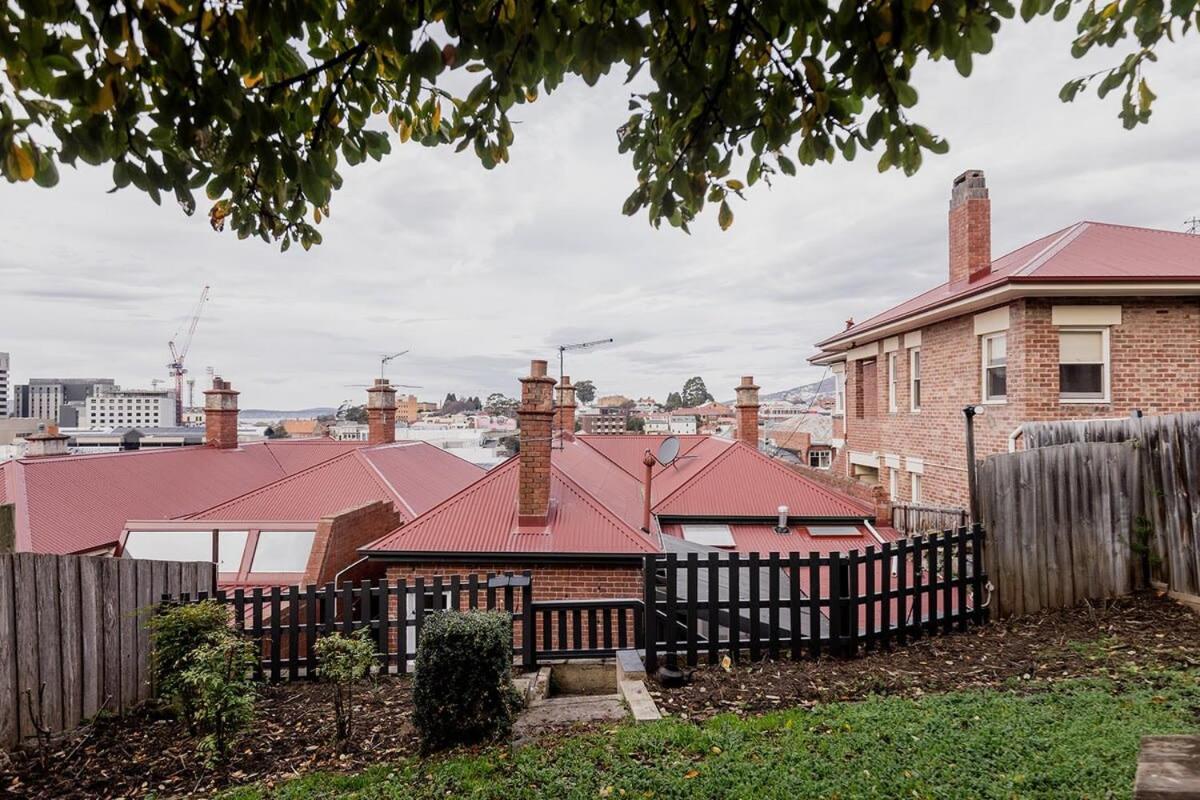 Inner-City Heritage Home In Hobart Kültér fotó