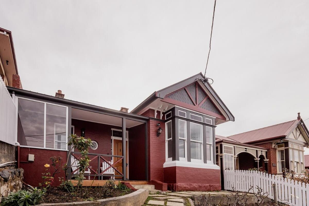 Inner-City Heritage Home In Hobart Kültér fotó